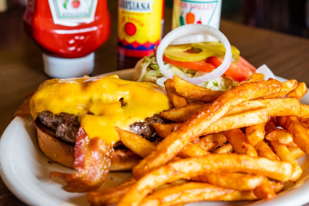 Stobys Restaurant | restaurant | 405 W Parkway Dr, Russellville, AR 72801, USA | 4799683816 OR +1 479-968-3816