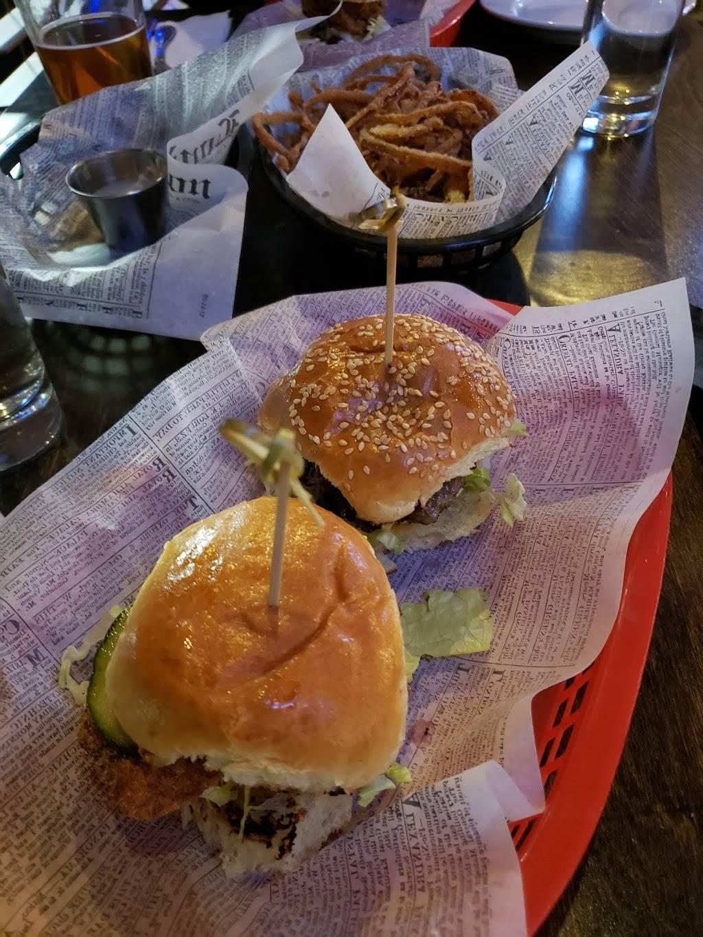 Playmakers Restaurant | restaurant | 342 Moody St, Waltham, MA 02453, USA | 7812090584 OR +1 781-209-0584