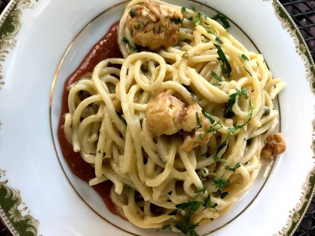 The Bungalow Club | restaurant | 4300 E Lake St, Minneapolis, MN 55406, USA | 6128663334 OR +1 612-866-3334