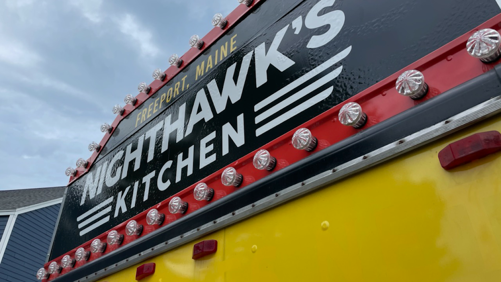 Nighthawks Kitchen | restaurant | 200 Lower Main St, Freeport, ME 04032, USA | 2078005139 OR +1 207-800-5139