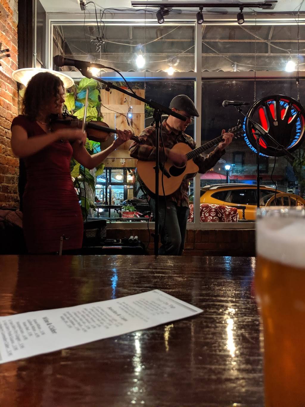 Rosalees Pizzeria | restaurant | 461 Main St, Longmont, CO 80501, USA | 3034855020 OR +1 303-485-5020