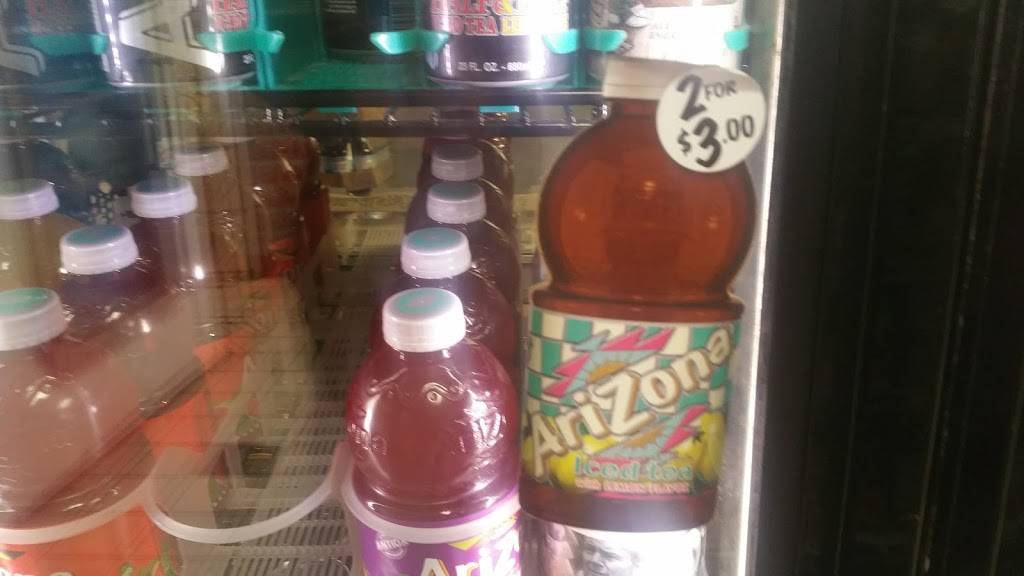 Takis Pizza / J & M Wines | meal delivery | 701 Salem St, North Andover, MA 01845, USA | 9786828200 OR +1 978-682-8200