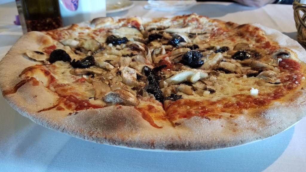 Oregano Pizza & Pasta | restaurant | 10909 Yonge St, Richmond Hill, ON L4C 3E3, Canada | 9058848600 OR +1 905-884-8600