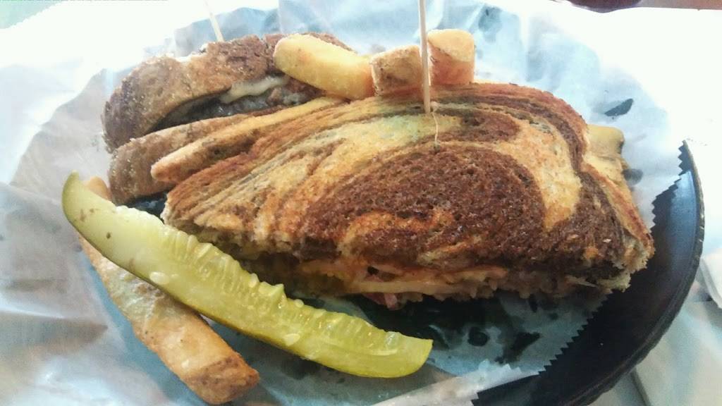 Union Jack Pub - Speedway | restaurant | 6225 W 25th St, Speedway, IN 46224, USA | 3172433300 OR +1 317-243-3300