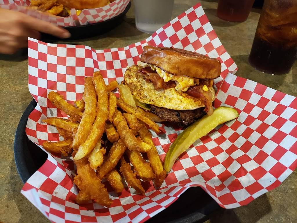 Pickle Barrel Cafe & Sports Pub - Lake Oconee | restaurant | 1017 Park Pl Blvd, Greensboro, GA 30642, USA | 7069992272 OR +1 706-999-2272