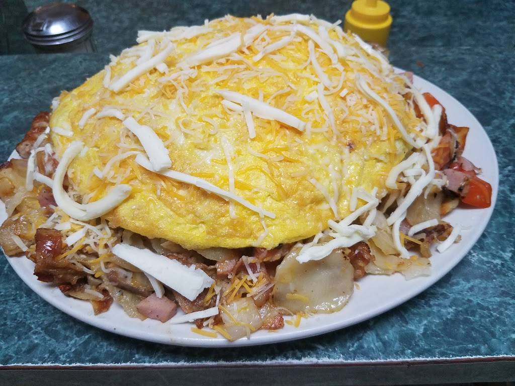 Moodys Coney Island Diner | meal takeaway | 2511 Oregon Rd, Northwood, OH 43619, USA | 4196668805 OR +1 419-666-8805