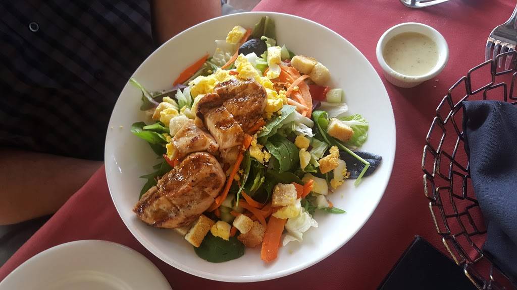 Village Tavern | restaurant | Gainey Village, 8787 N Scottsdale Rd, Scottsdale, AZ 85258, USA | 4809516445 OR +1 480-951-6445