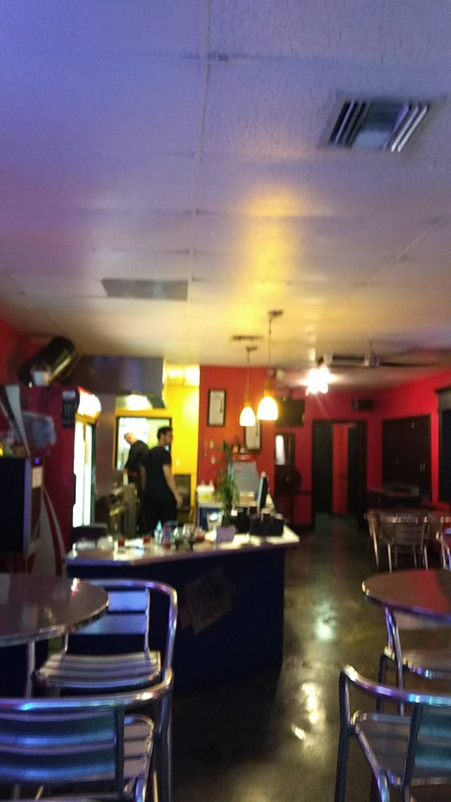 Los Perros Aqui | restaurant | 10855 SW 72nd St #47, Miami, FL 33173, USA | 3056309063 OR +1 305-630-9063