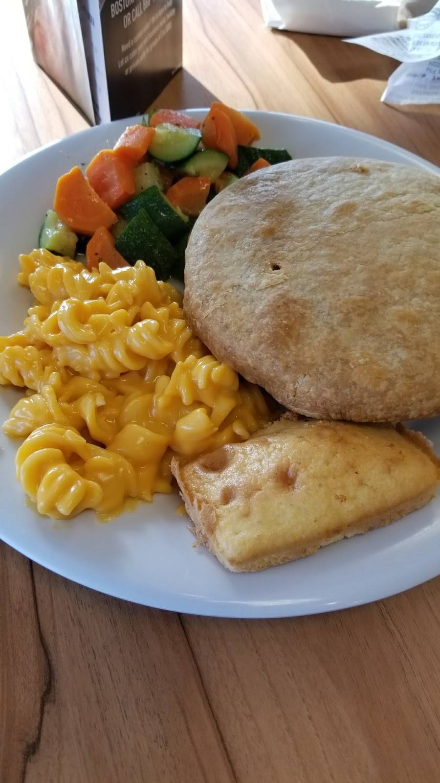 Boston Market | restaurant | 3233 Columbia Pike, Arlington, VA 22204, USA | 7036857400 OR +1 703-685-7400