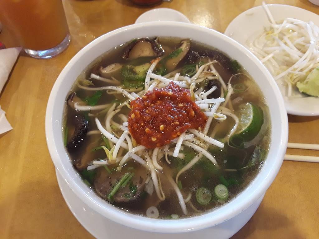 Xuan Saigon Vietnamese Restaurant | restaurant | 11 Fort Evans Rd NE, Leesburg, VA 20176, USA | 7036696714 OR +1 703-669-6714