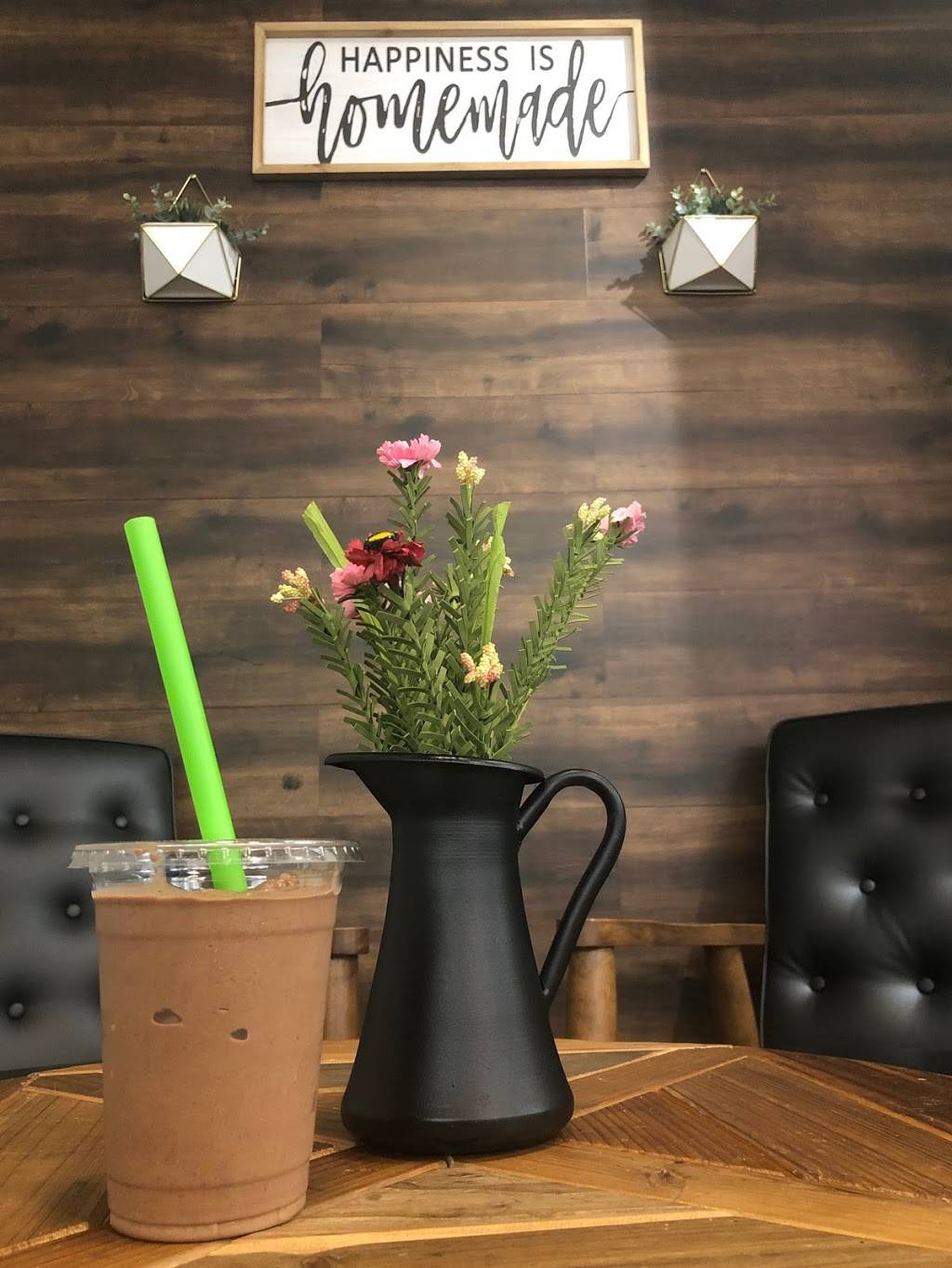 Smoothie Squad | restaurant | 319 Cypress Gardens Blvd, Winter Haven, FL 33880, USA | 8636624435 OR +1 863-662-4435