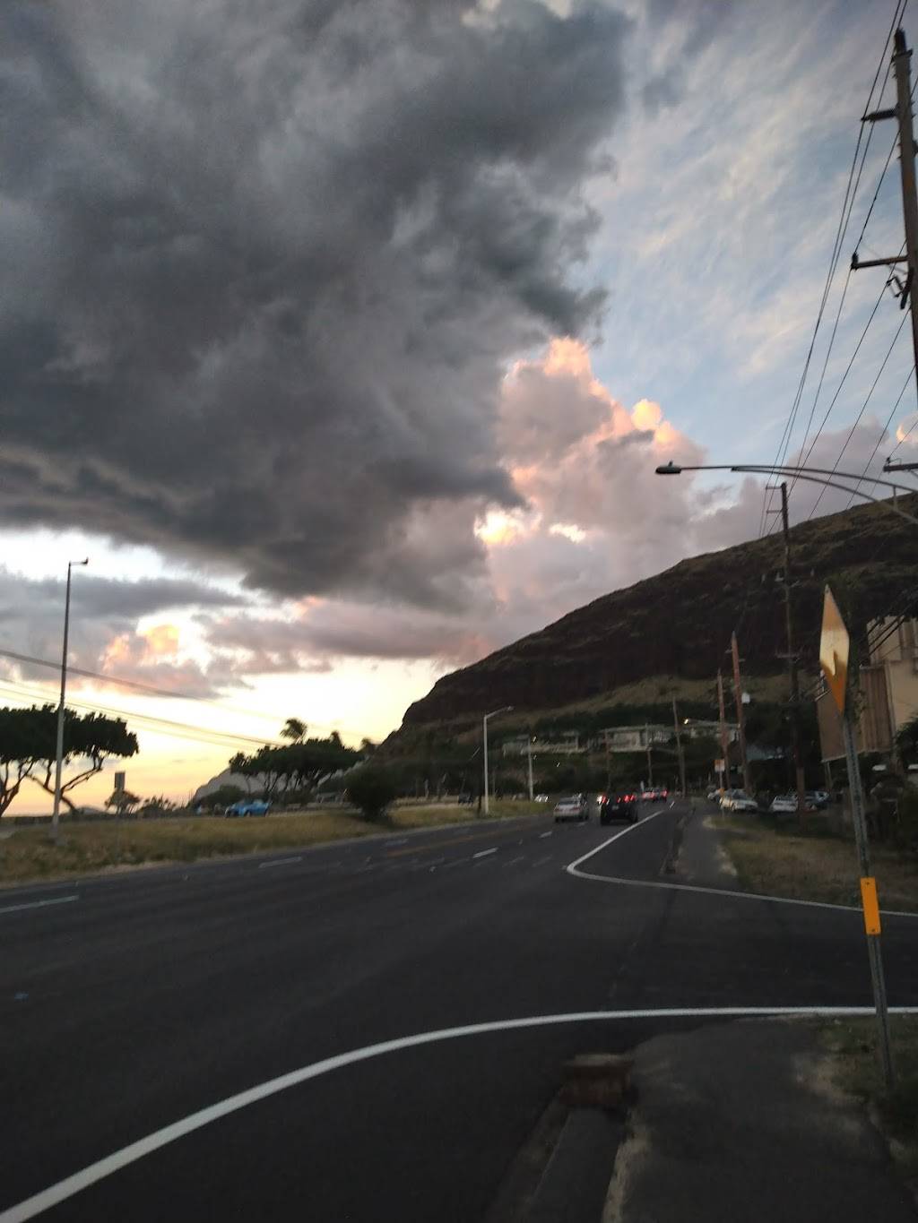 Staxx Sports Bar & Grill | restaurant | 87-064 Farrington Hwy, Waianae, HI 96792, USA | 8088887829 OR +1 808-888-7829