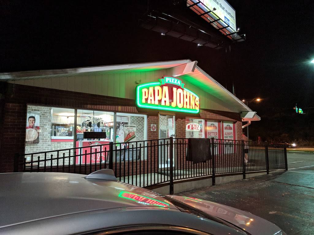 Papa Johns Pizza | restaurant | 512 E Hillsborough Ave, Tampa, FL 33604, USA | 8138497272 OR +1 813-849-7272