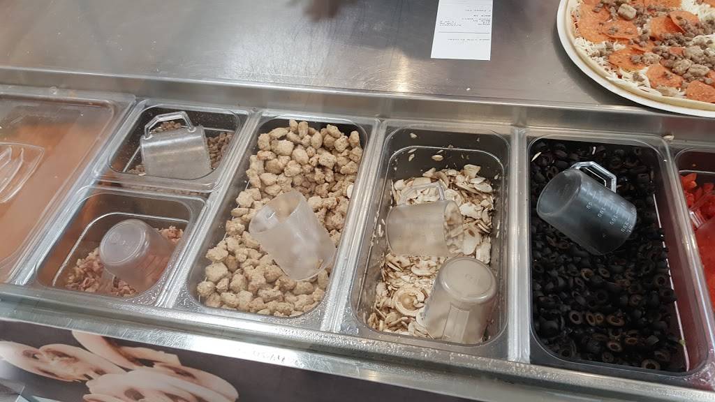 Papa Murphys Take N Bake Pizza | meal takeaway | 2200 Winter Springs Blvd #111, Oviedo, FL 32765, USA | 4075423981 OR +1 407-542-3981