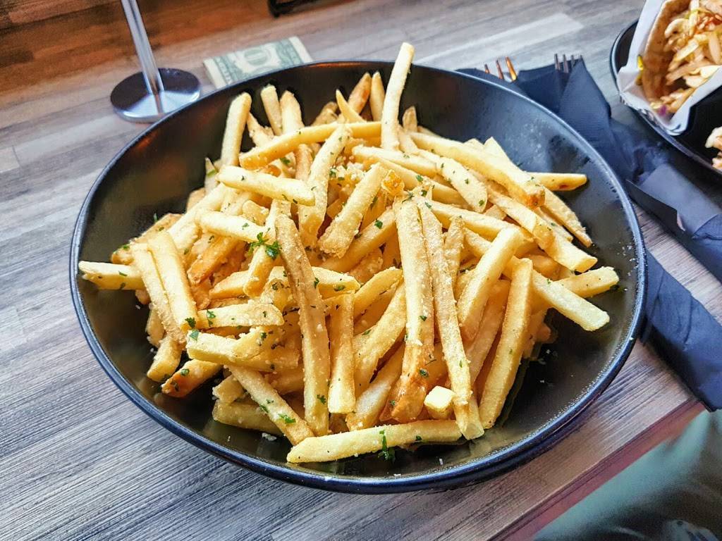 SkinnyFATS | restaurant | 6261 Dean Martin Dr, Las Vegas, NV 89118, USA | 7025773232 OR +1 702-577-3232