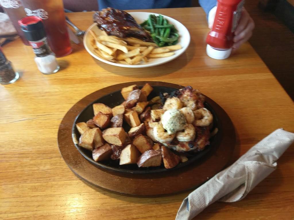 Applebees Grill + Bar | restaurant | 3 Dudley Farms Ln, Charleston, WV 25309, USA | 3047442199 OR +1 304-744-2199