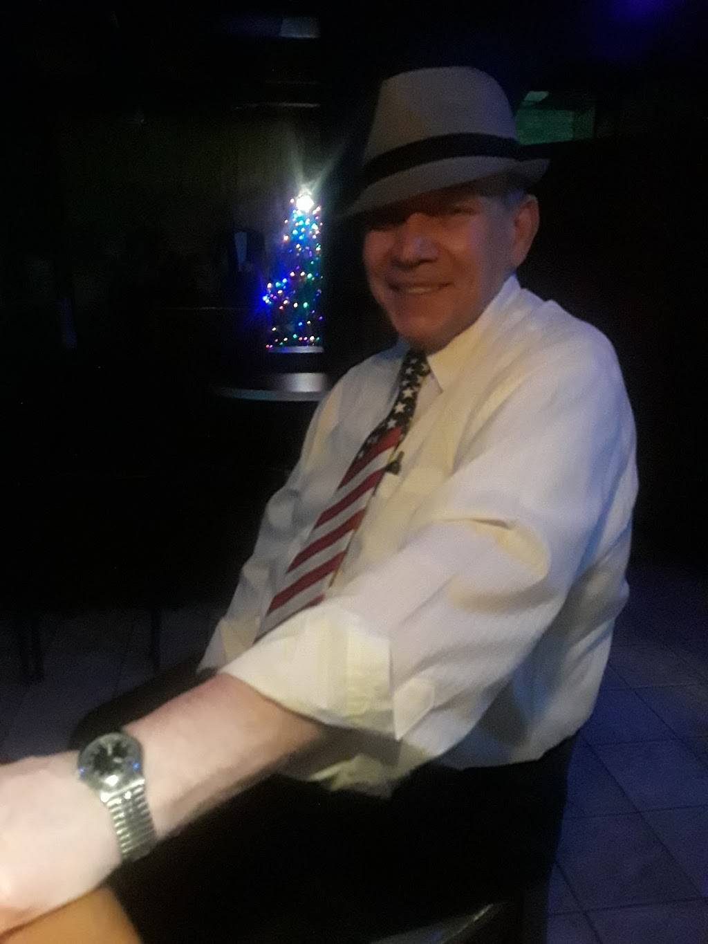 Huddle House Grill | restaurant | 4748 N Kimball Ave, Chicago, IL 60625, USA | 7735885363 OR +1 773-588-5363