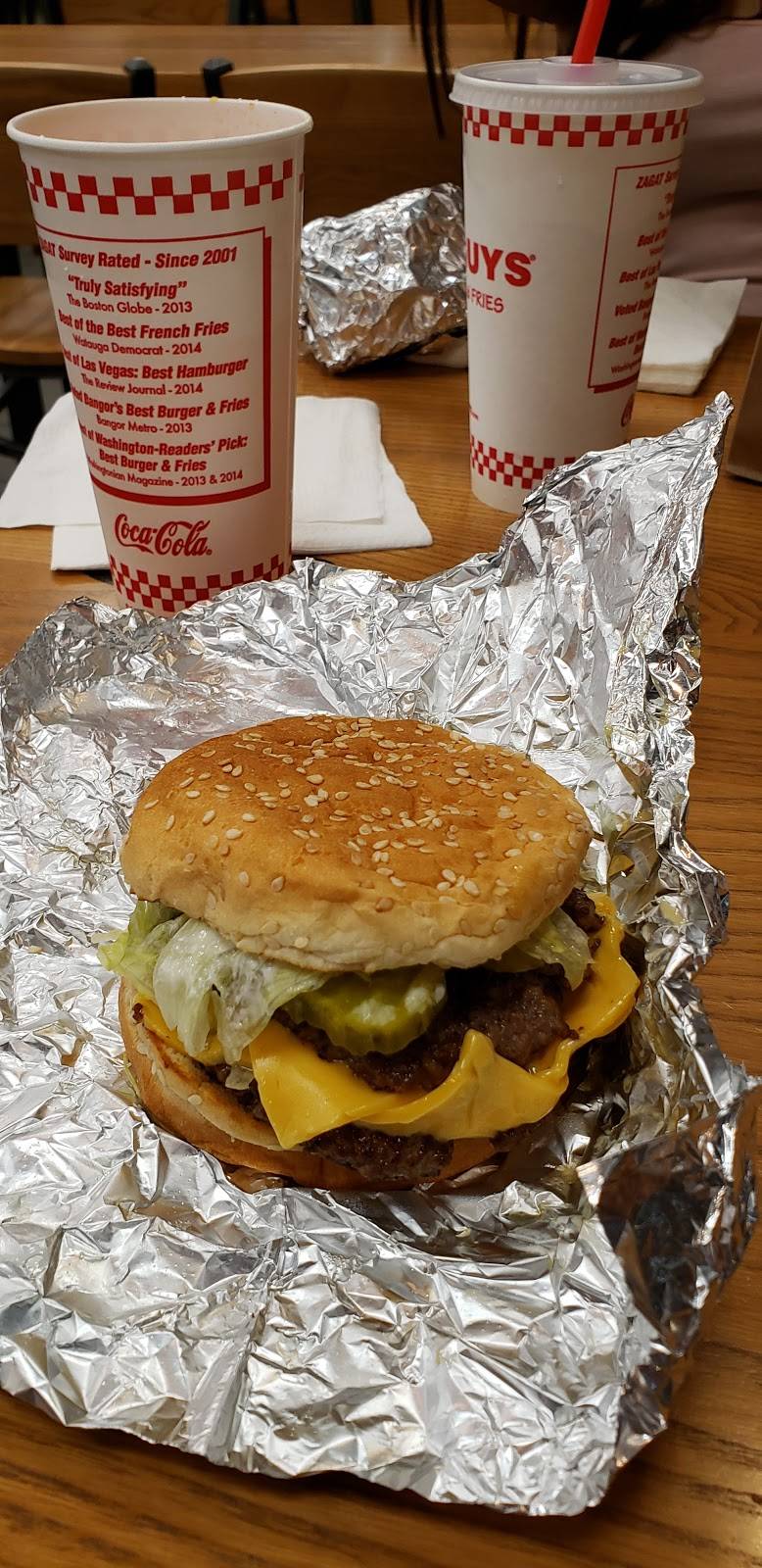 Five Guys | meal takeaway | Dr Phillips, Orlando, FL 32819, USA | 4079301261 OR +1 407-930-1261