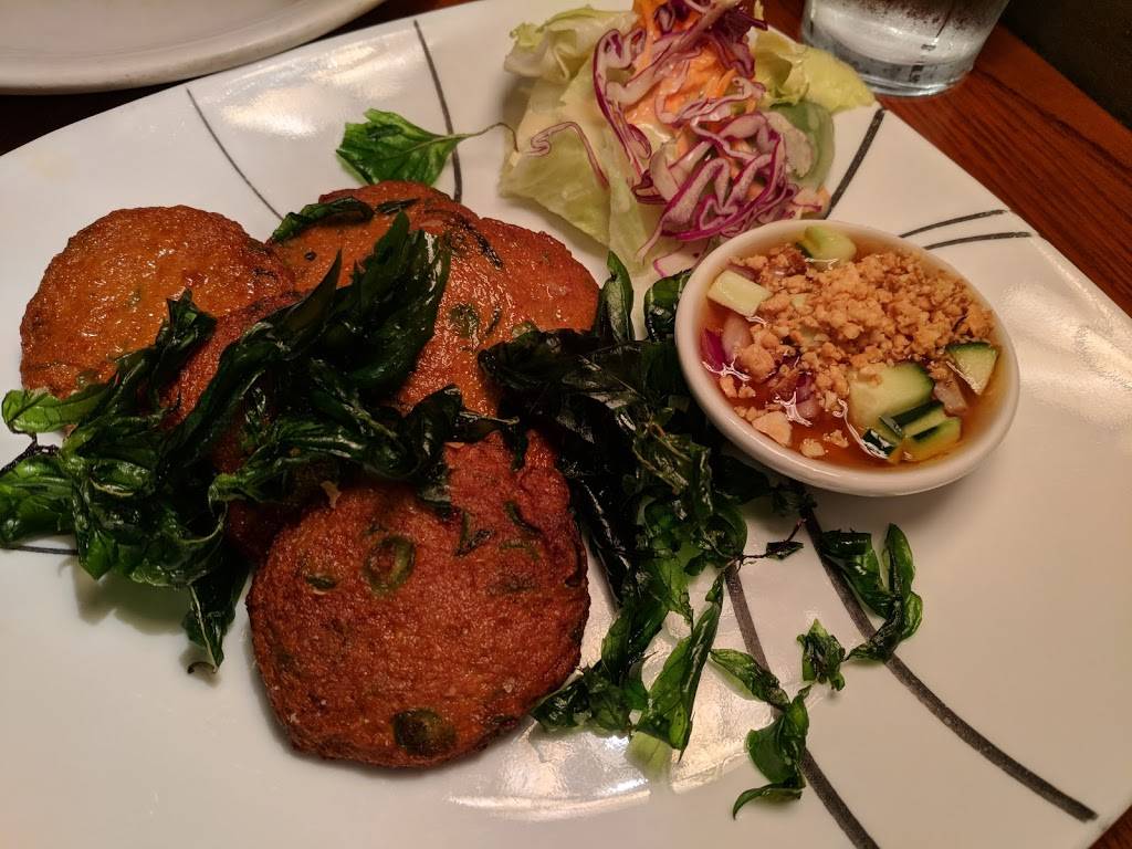 Jamjuree Thai Cuisine | restaurant | 509 15th Ave E, Seattle, WA 98112, USA | 2063234255 OR +1 206-323-4255