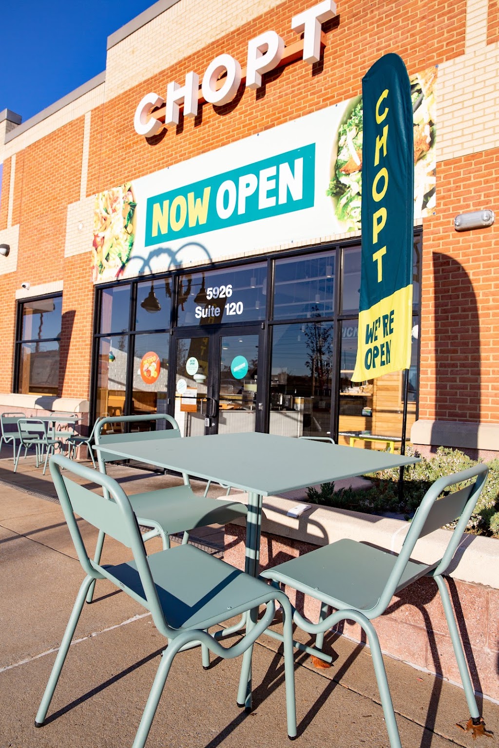 Chopt Creative Salad Company | restaurant | 5926 Kingstowne Center, Alexandria, VA 22315, USA | 5718956761 OR +1 571-895-6761