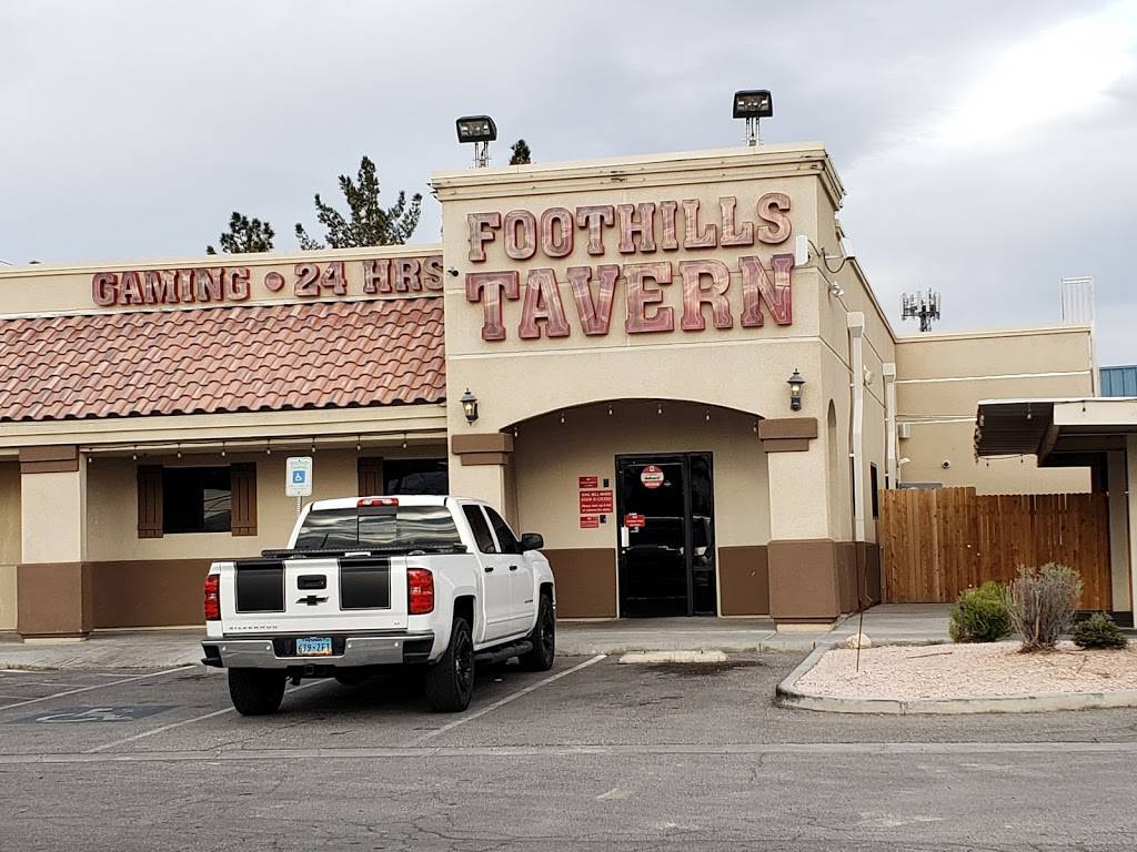 Foothills Tavern | restaurant | 2343 W Gowan Rd ste b, North Las Vegas, NV 89032, USA | 7026467500 OR +1 702-646-7500