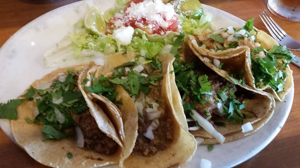 Lunas Tortillas | restaurant | 2225 Connector Dr, Dallas, TX 75220, USA | 2147472661 OR +1 214-747-2661