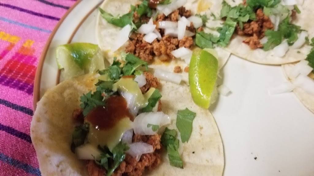 Latin World | restaurant | 1028 St Clair Ave W, Toronto, ON M6E 1A4, Canada | 4166033311 OR +1 416-603-3311