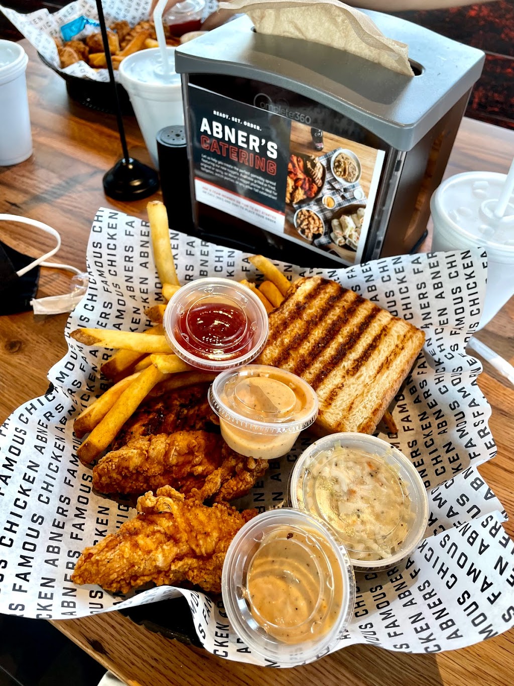 Abners Famous Chicken | restaurant | 5191 Poplar Ave, Memphis, TN 38117, USA | 9015093351 OR +1 901-509-3351