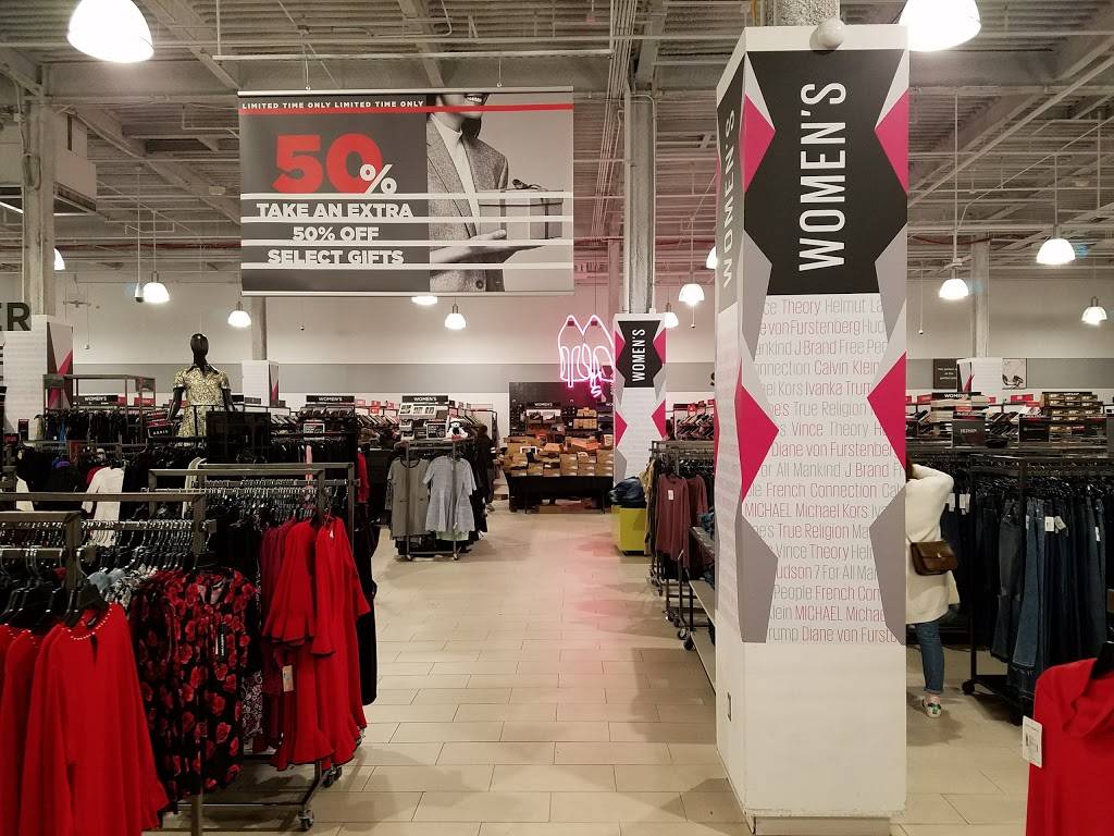 The Gallery At Westbury Plaza | shopping mall | 900 Old Country Rd, Garden City, NY 11530, USA | 2036355560 OR +1 203-635-5560