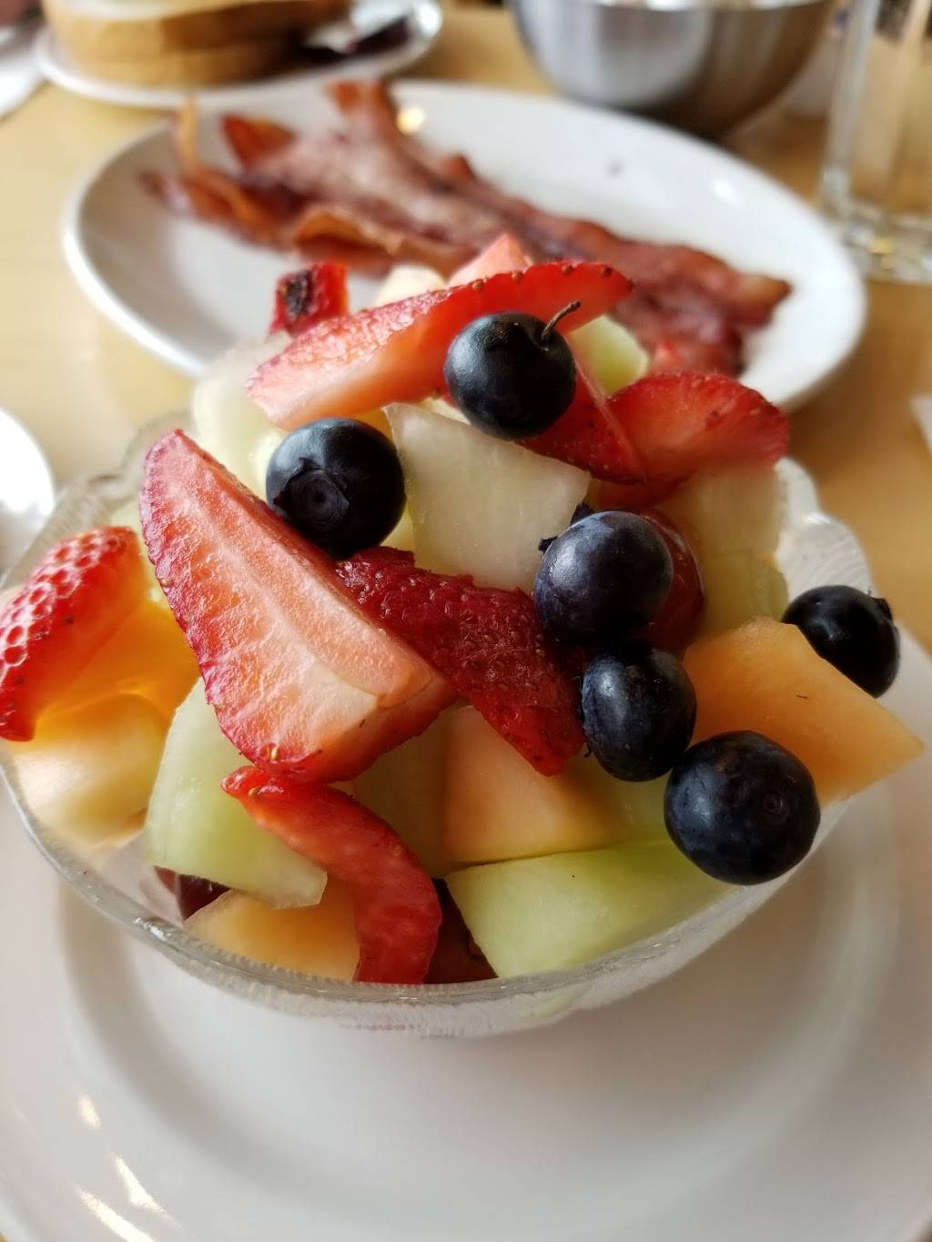 Sunset Grill | restaurant | 3-515 Riddell Rd, Orangeville, ON L9W 6X2, Canada | 5199408282 OR +1 519-940-8282