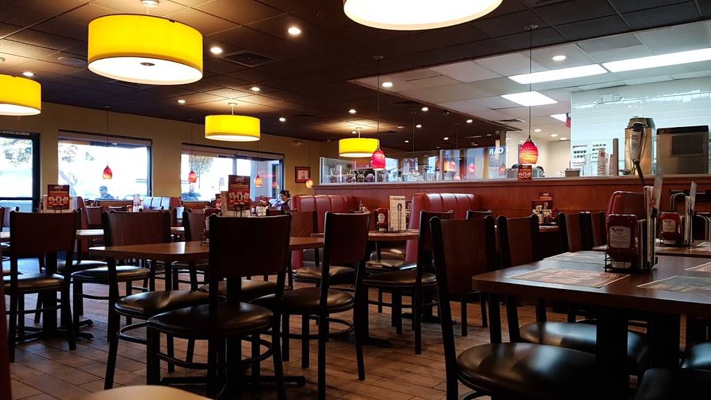 Dennys | restaurant | 11195 Long Beach Blvd, Lynwood, CA 90262, USA | 3106387072 OR +1 310-638-7072