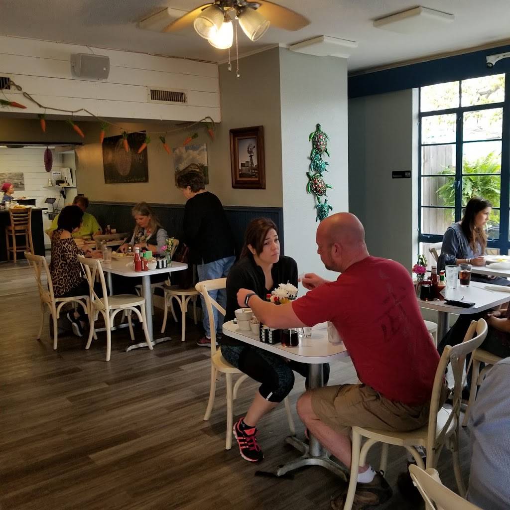 Sunset Grill | cafe | 902 S Adams St, Fredericksburg, TX 78624, USA | 8309975904 OR +1 830-997-5904