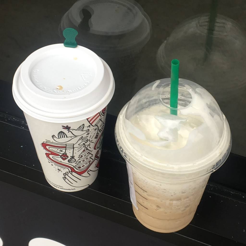 Starbucks | cafe | 18900 Willamette Dr, West Linn, OR 97068, USA | 5036990247 OR +1 503-699-0247