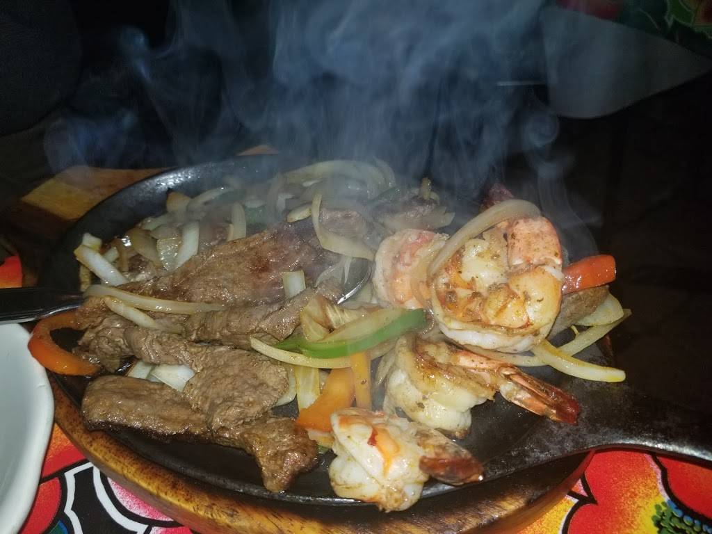 Mezcals | restaurant | 20 Bradley Ave, Staten Island, NY 10314, USA | 7184944547 OR +1 718-494-4547