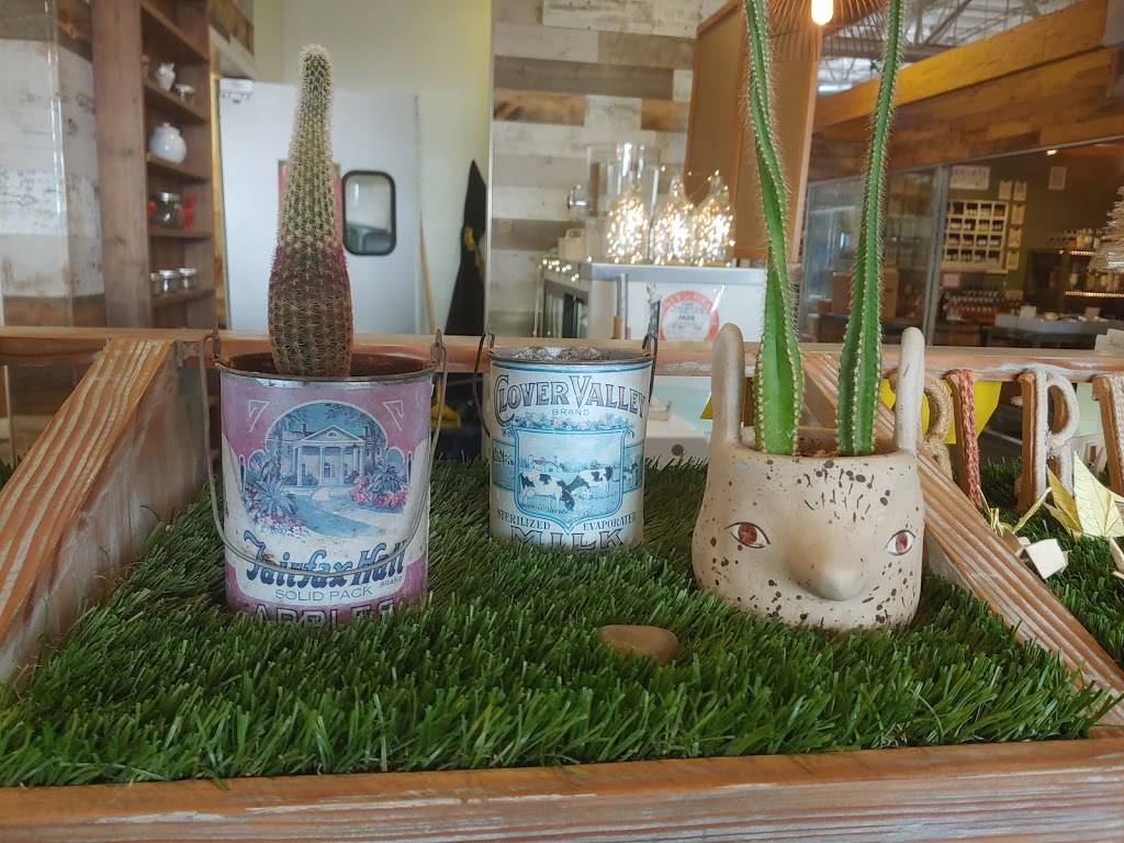 Birdie Bowl & Juicery | restaurant | 3313 Hyland Ave STE A17, Costa Mesa, CA 92626, USA | 7148737479 OR +1 714-873-7479