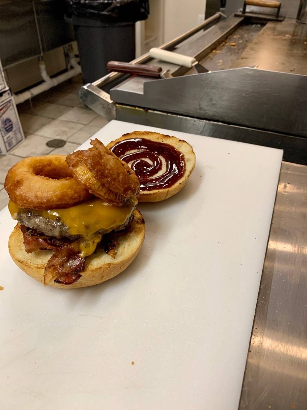 Rockos Pizza | meal delivery | 1253 Jefferson Ave, Woodlyn, PA 19094, USA | 4844838745 OR +1 484-483-8745