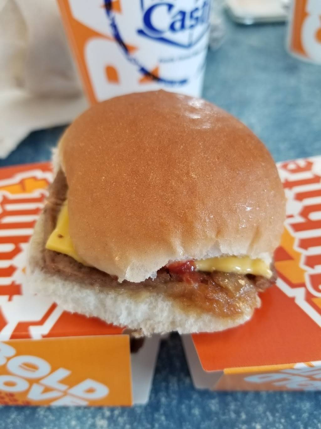 White Castle | restaurant | 213-17 Northern Blvd, Bayside, NY 11361, USA | 7182247333 OR +1 718-224-7333