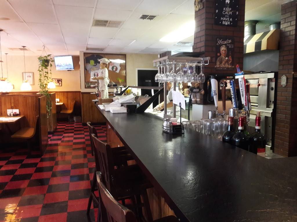 Montys Pizza | restaurant | 2170 Nursery Rd, Clearwater, FL 33764, USA | 7275309731 OR +1 727-530-9731