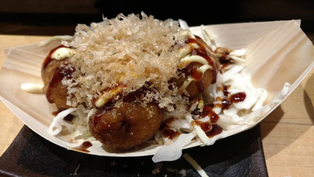 SEN Sushi Bar | restaurant | 814 S Oak Park Ave, Oak Park, IL 60304, USA | 7088484400 OR +1 708-848-4400