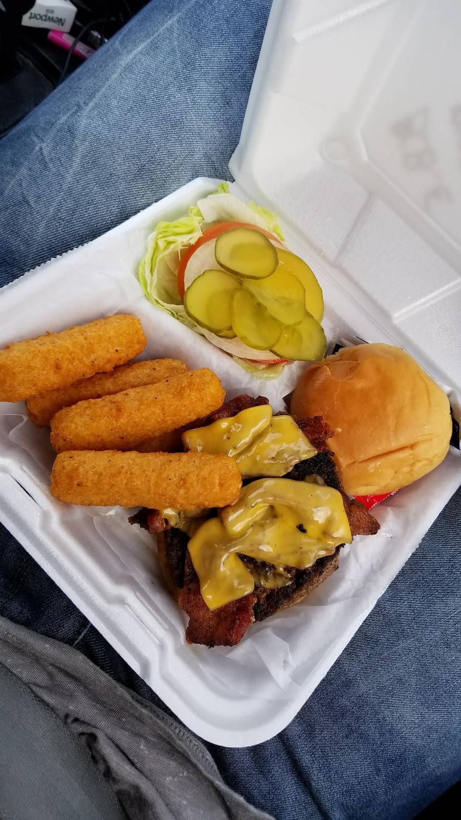 JB Butlers Supper Club | restaurant | 8702 W Main St, Mapleton, IL 61547, USA | 3096970068 OR +1 309-697-0068