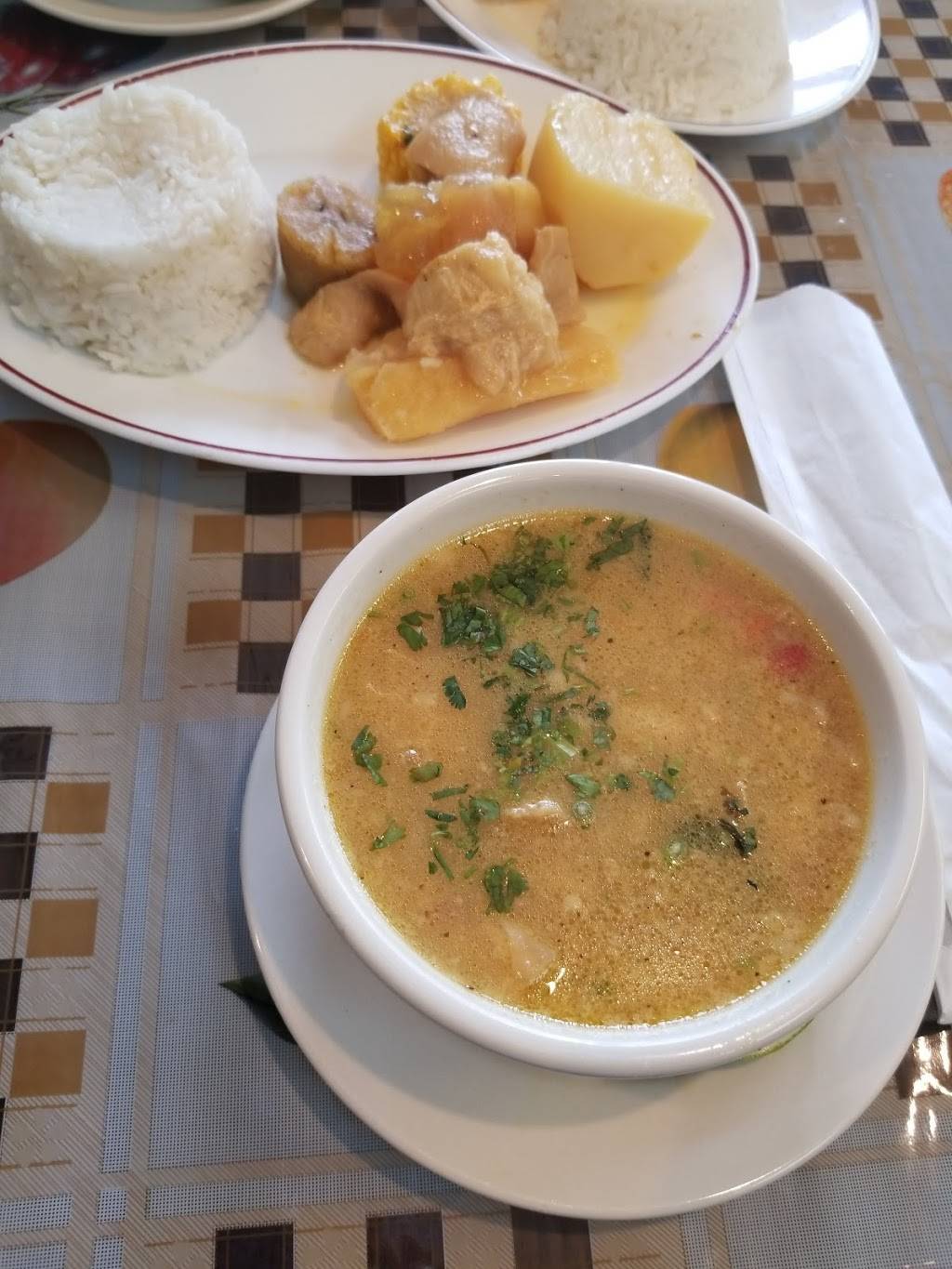 Curramba Restaurant | restaurant | 1928 W 60th St, Hialeah, FL 33012, USA | 3055576085 OR +1 305-557-6085