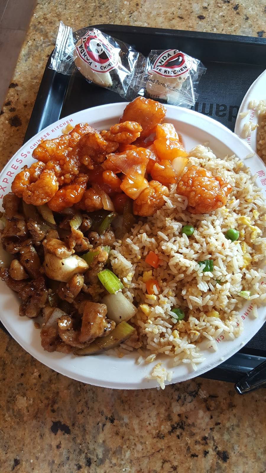 Panda Express | meal takeaway | 2611 S 108th St, West Allis, WI 53227, USA | 4145416294 OR +1 414-541-6294