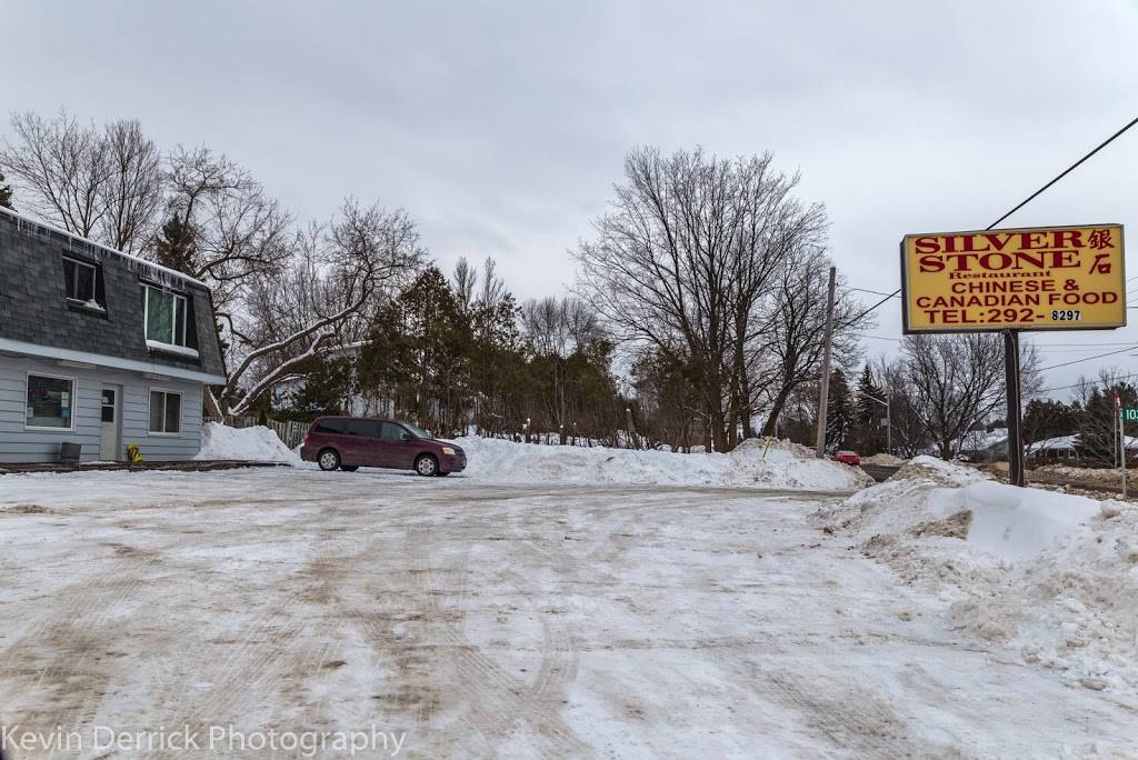 Silver Stone | restaurant | 1033 Ward St, Bridgenorth, ON K0L 1H0, Canada | 7052928297 OR +1 705-292-8297