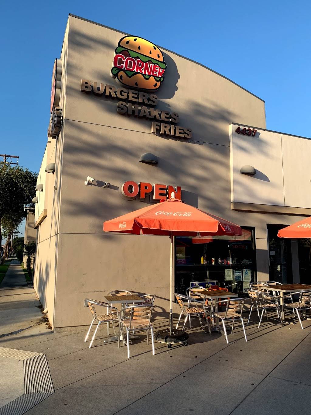 Corner Burger | restaurant | 4437 W 147th St, Lawndale, CA 90260, USA | 4242690364 OR +1 424-269-0364