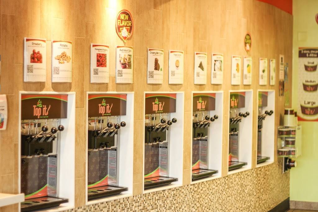 Top It Frozen Yogurt Cafe | cafe | 110 Lincoln Hwy, Fairless Hills, PA 19030, USA | 2154867685 OR +1 215-486-7685
