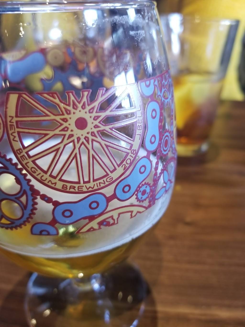 Esters Neighborhood Pub | restaurant | 2201 Oneida St, Denver, CO 80207, USA | 3039974173 OR +1 303-997-4173