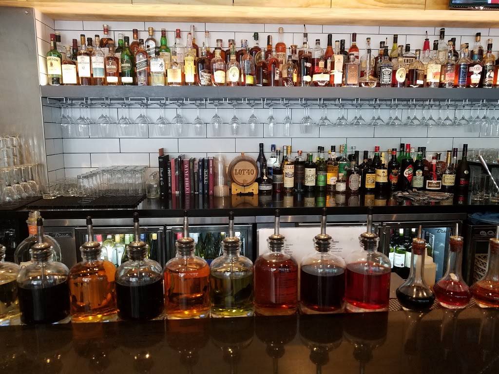 Bellwether | restaurant | 100 N Laura St #100, Jacksonville, FL 32202, USA | 9048027745 OR +1 904-802-7745