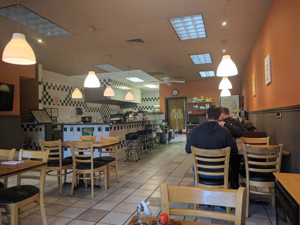 Futatsuki Ramen | restaurant | 4621 N Broadway, Chicago, IL 60640, USA | 7735619999 OR +1 773-561-9999