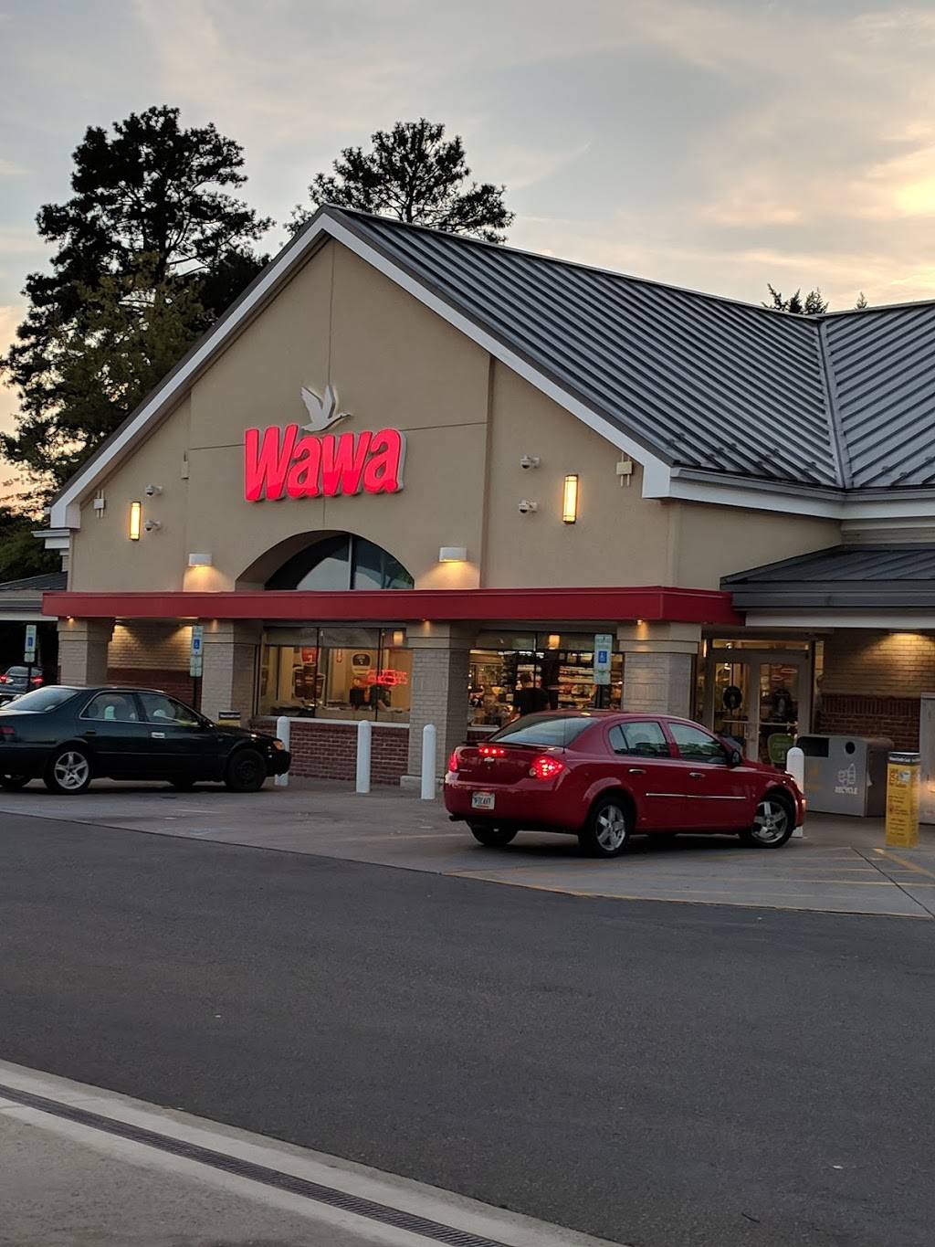 Wawa | cafe | 15840 Jefferson Davis Hwy, Colonial Heights, VA 23834, USA | 8045266022 OR +1 804-526-6022