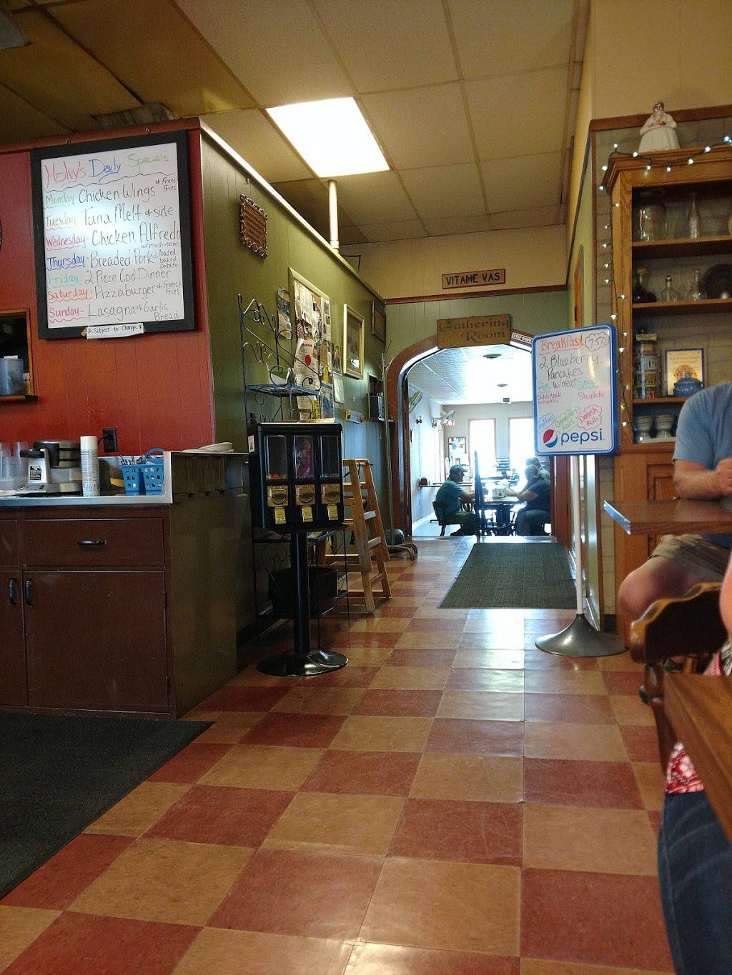 Holvys Diner | restaurant | 824 Water Ave, Hillsboro, WI 54634, USA | 6084893539 OR +1 608-489-3539